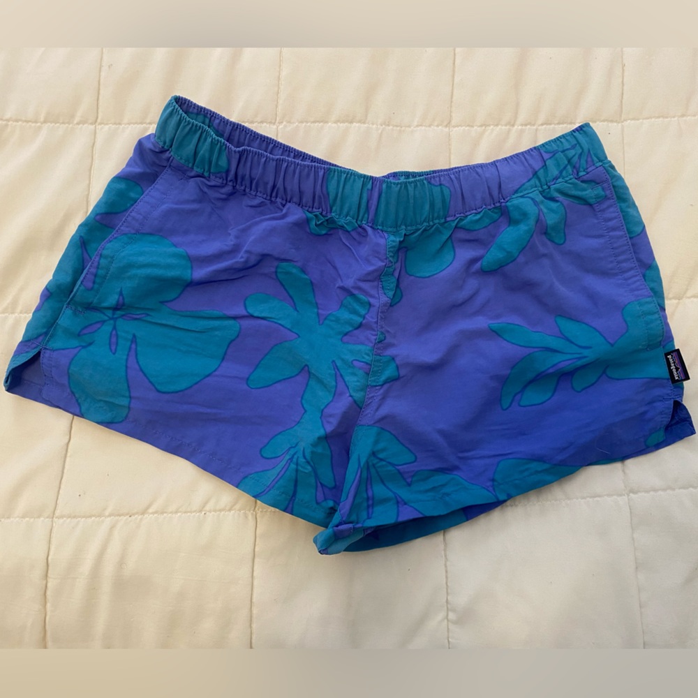 NWOT Patagonia Barely There Baggies - Picture 1 of 8